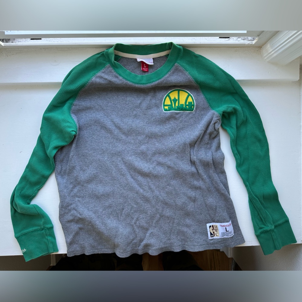 Mitchell & Ness Seattle SuperSonics Crewneck Sweater